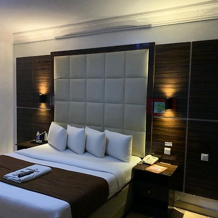 Presken Hotels @ Victoria Island Apese Exterior photo